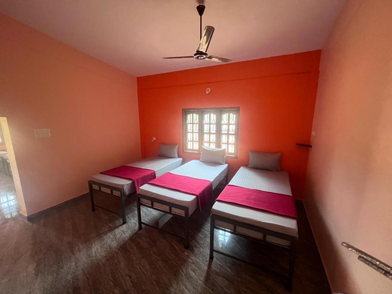 Hostelvk Gokarna Гокарна Экстерьер фото