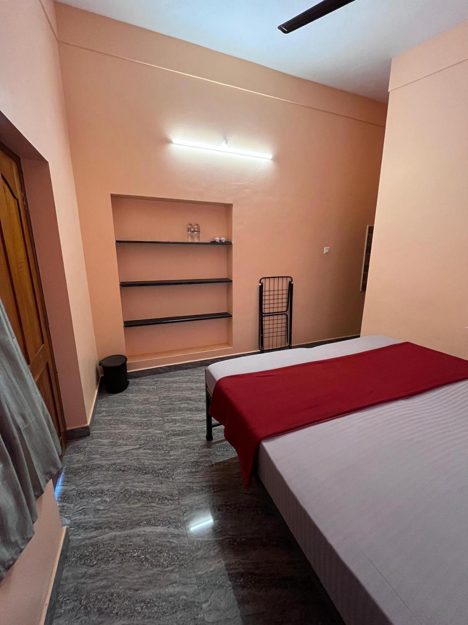 Hostelvk Gokarna Гокарна Экстерьер фото